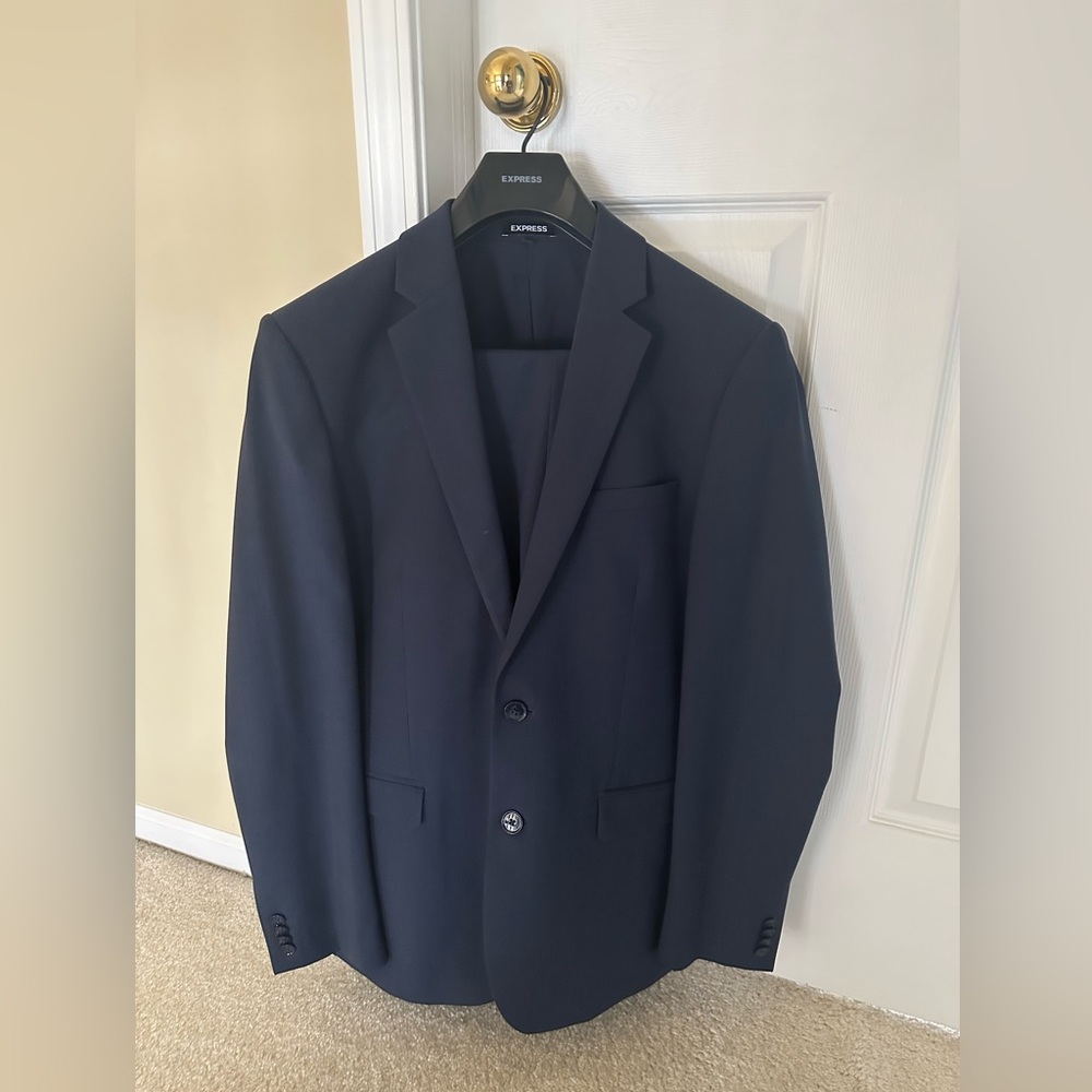 Men’s Two Piece Express Navy Suit - 38R Extra Slim/30 x 30 Extra Slim Pant